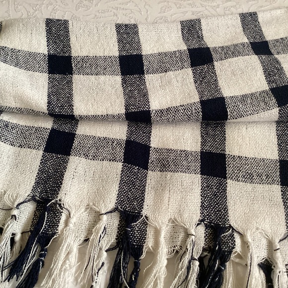 Pottery Barn Throws, pair navy and white check pattern 50 1/2” x62 1/2” - Picture 3 of 8